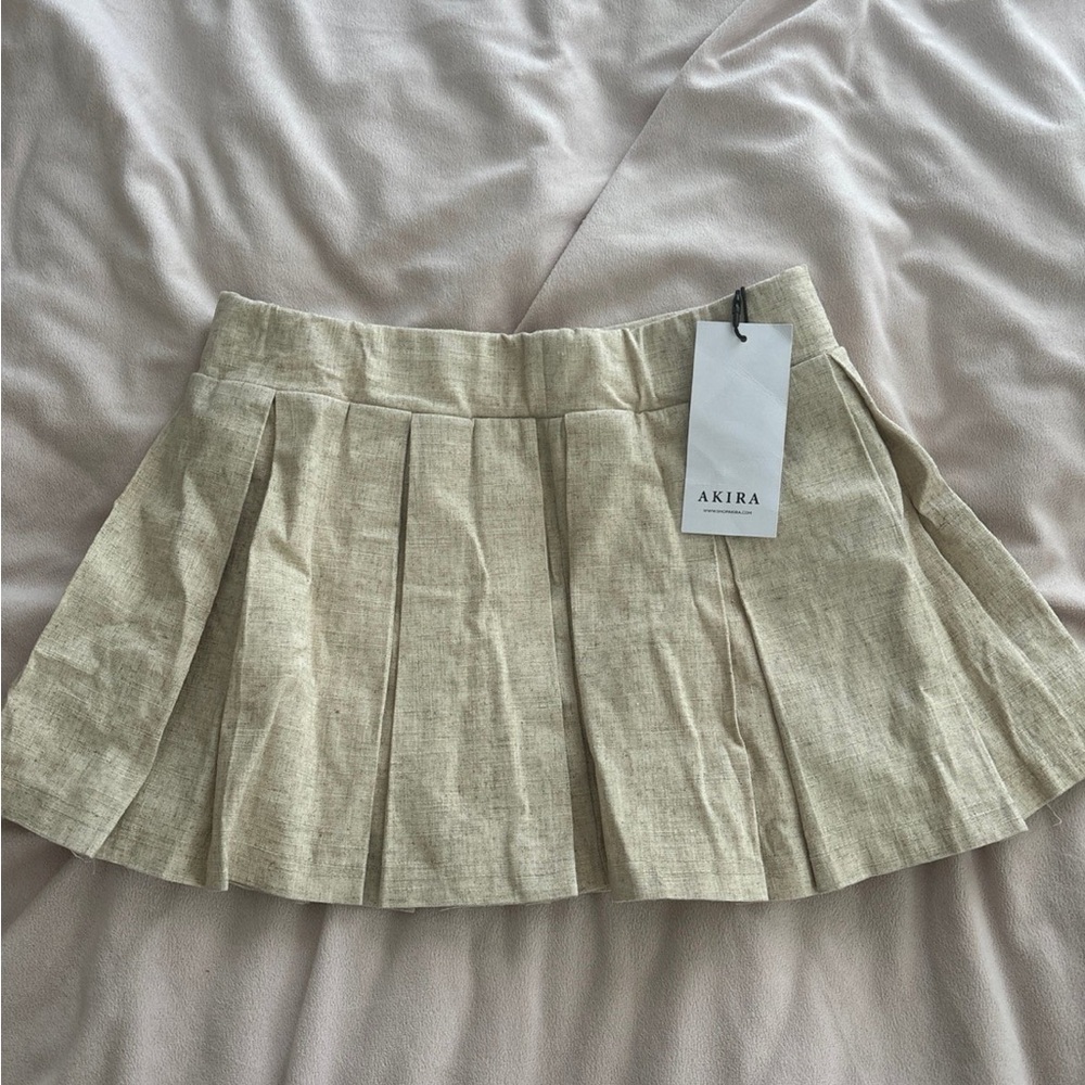 Short Akira skirt